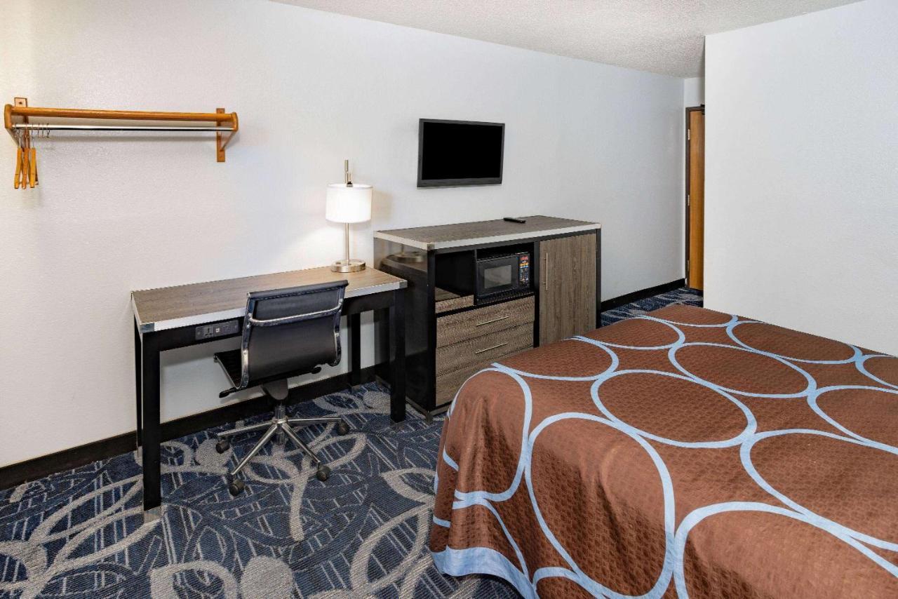 Super 8 By Wyndham Johnstown/Gloversville Eksteriør billede