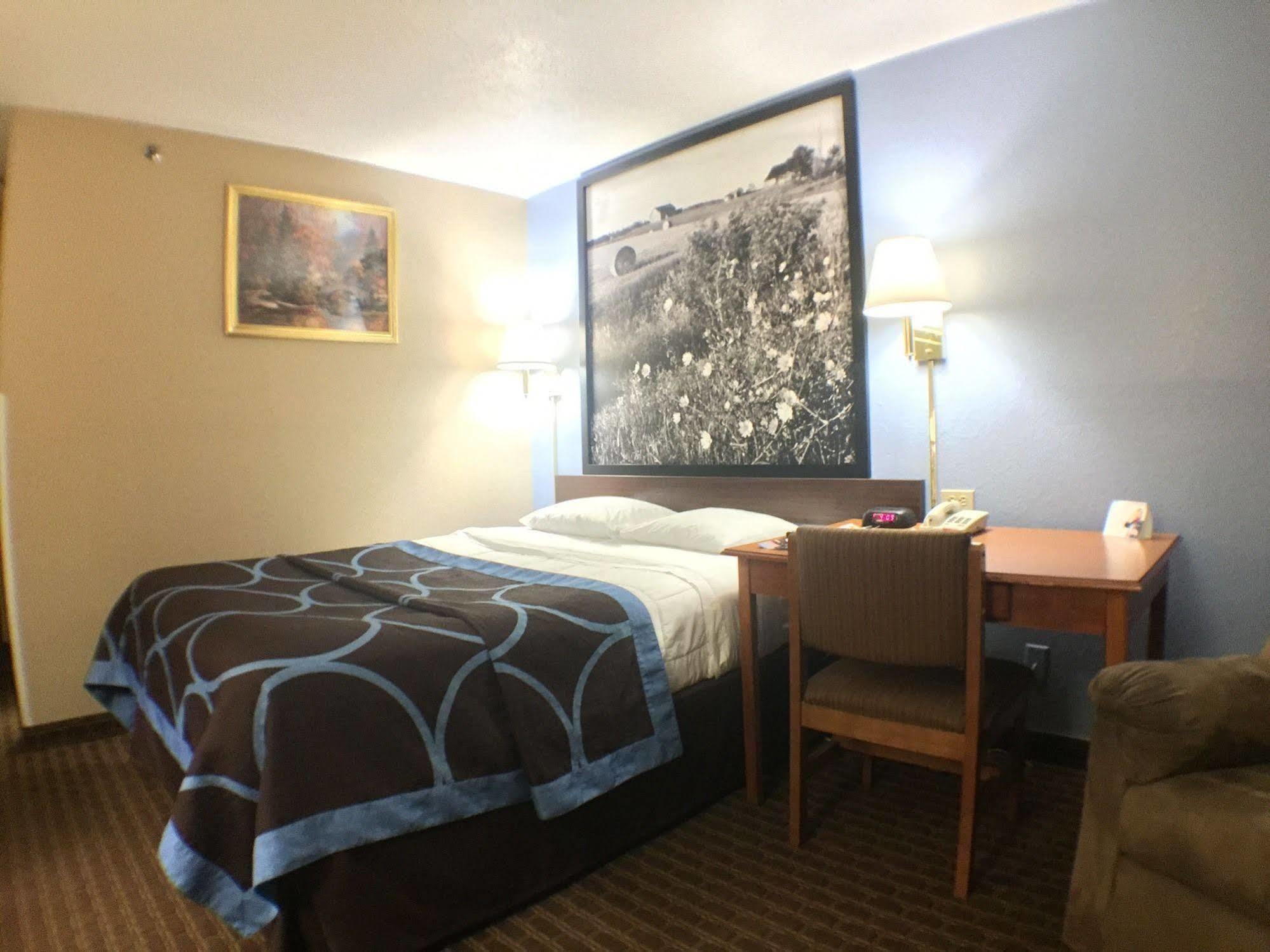 Super 8 By Wyndham Johnstown/Gloversville Eksteriør billede